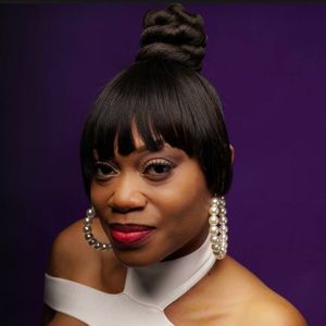 Meet your Posher, Felissa